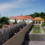 Rose Garden * Decin