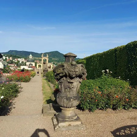 Rose Garden Apartment Decin