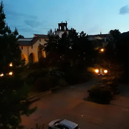 Rose Garden * Decin