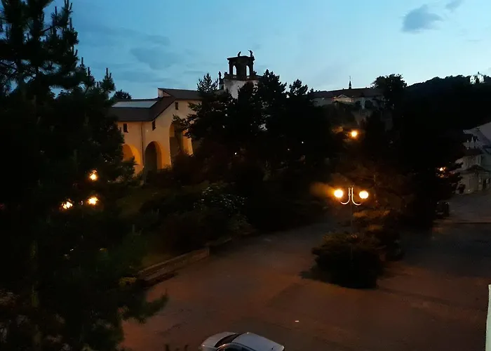Rose Garden * דצ'ין